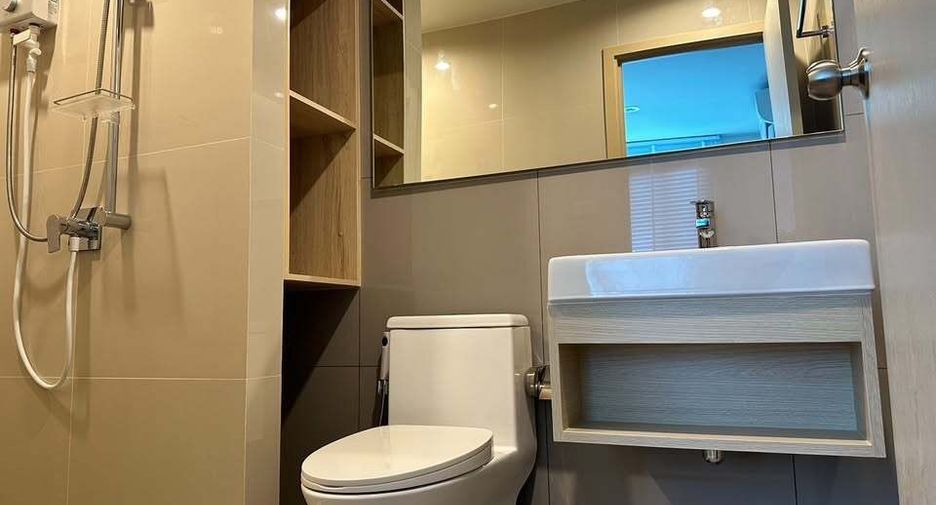 For rent studio condo in Mueang Nonthaburi, Nonthaburi