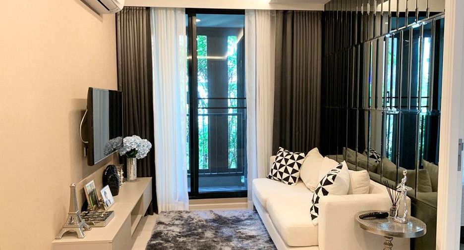 Condo en venta de 2 habitaciones en Khlong Toei, Bangkok