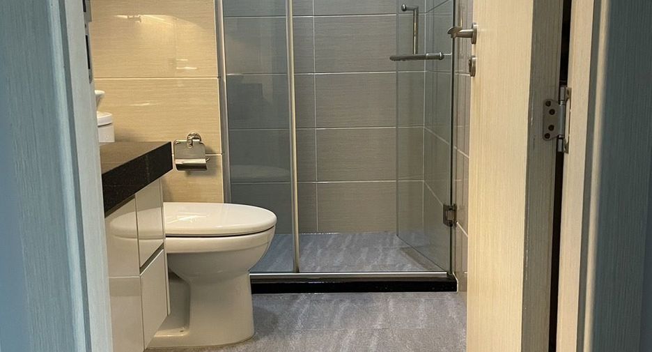 For sale 1 bed condo in Huai Khwang, Bangkok