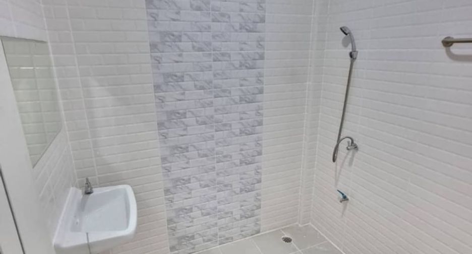 For sale 3 bedrooms townhouse in Pak Kret, Nonthaburi