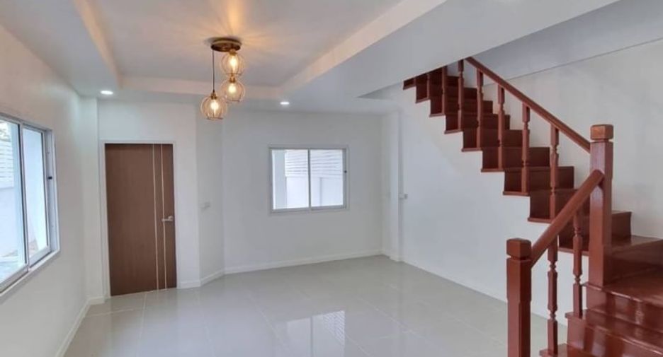 For sale 3 bedrooms townhouse in Pak Kret, Nonthaburi