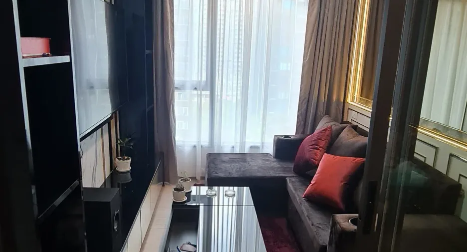 For sale and for rent 1 bed condo in Huai Khwang, Bangkok