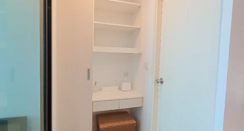 For sale 1 bed condo in Mueang Samut Prakan, Samut Prakan