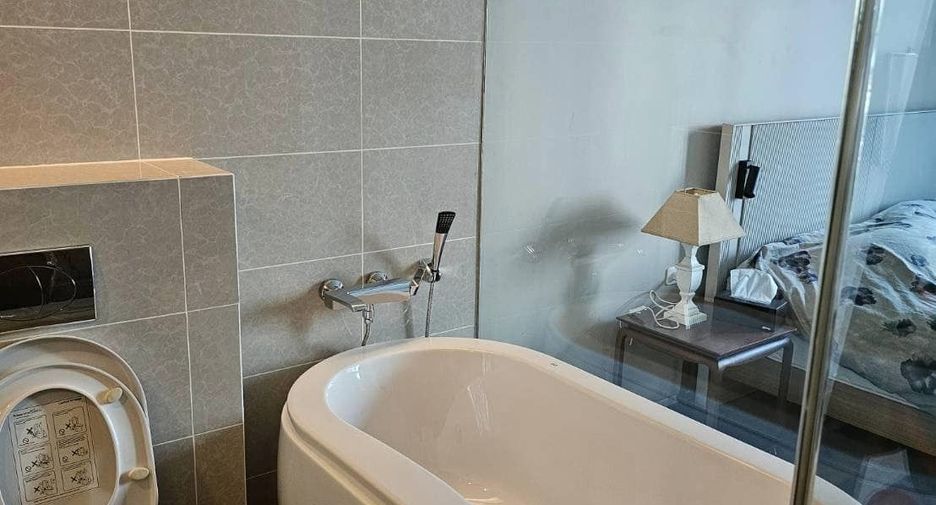 For sale and for rent 2 bedrooms condo in Watthana, Bangkok