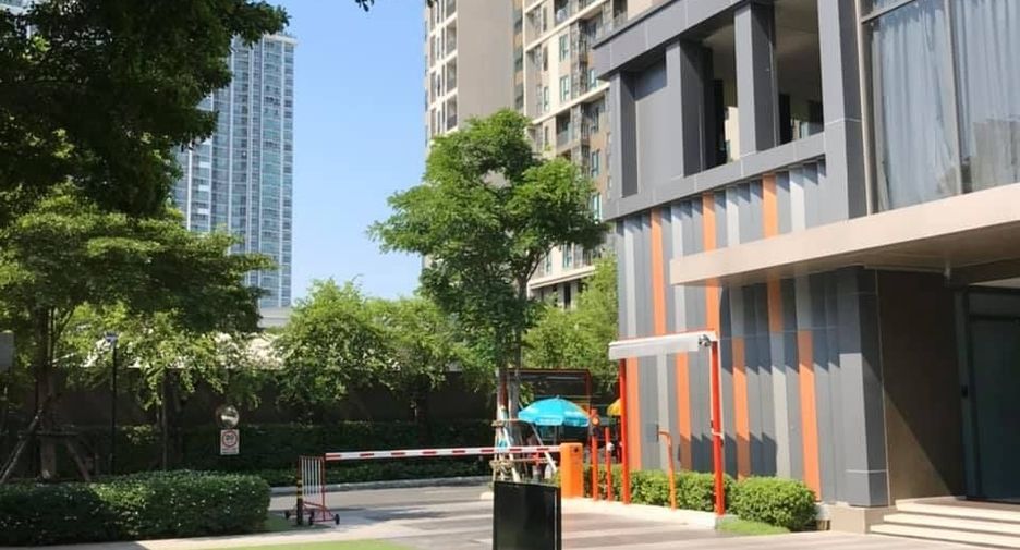 For sale 1 bed condo in Huai Khwang, Bangkok