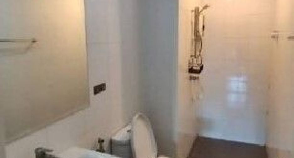 For rent studio condo in Mueang Nonthaburi, Nonthaburi