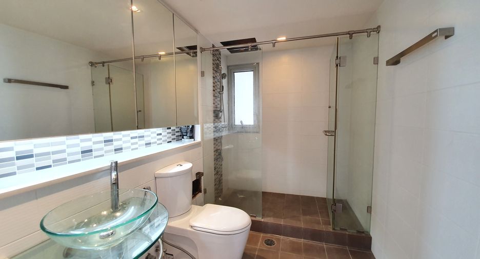 For rent 2 bedrooms condo in Pak Kret, Nonthaburi
