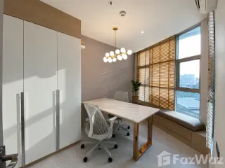 À vendre 2 chambres condo à Huai Khwang, Bangkok