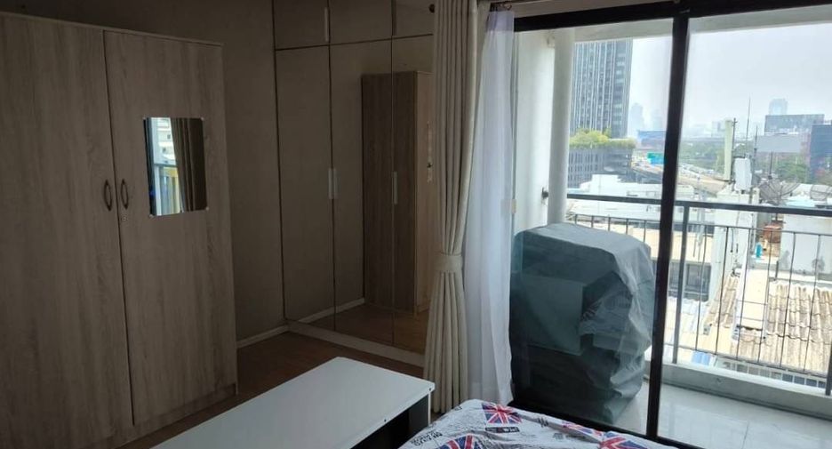 For sale and for rent 1 bed condo in Watthana, Bangkok