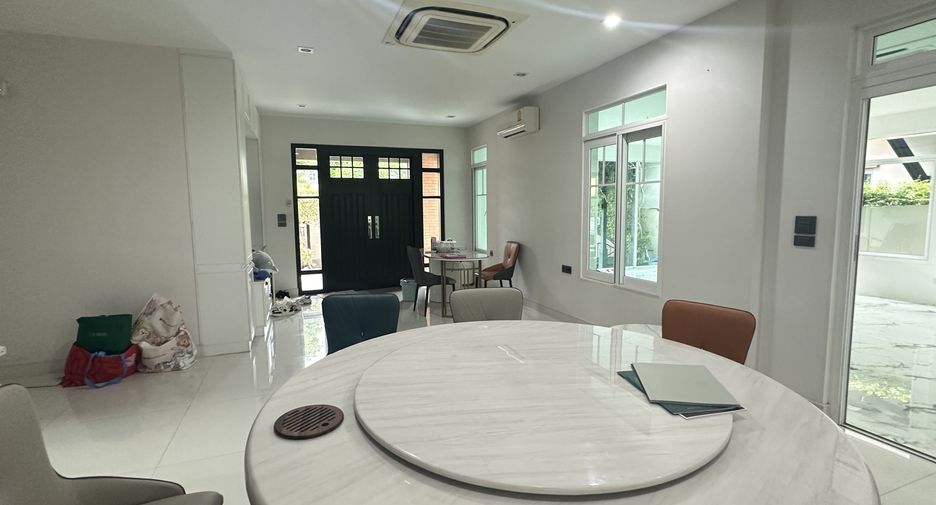 À vendre 4 chambres maison à Bang Phli, Samut Prakan