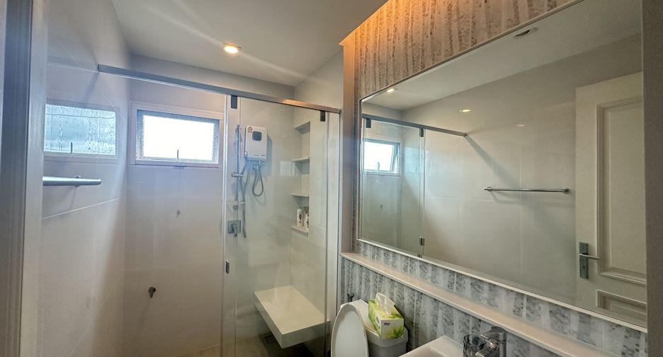 À vendre 4 chambres maison à Bang Phli, Samut Prakan
