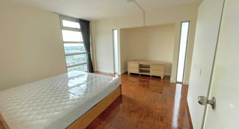 For sale and for rent 2 bedrooms condo in Pak Kret, Nonthaburi