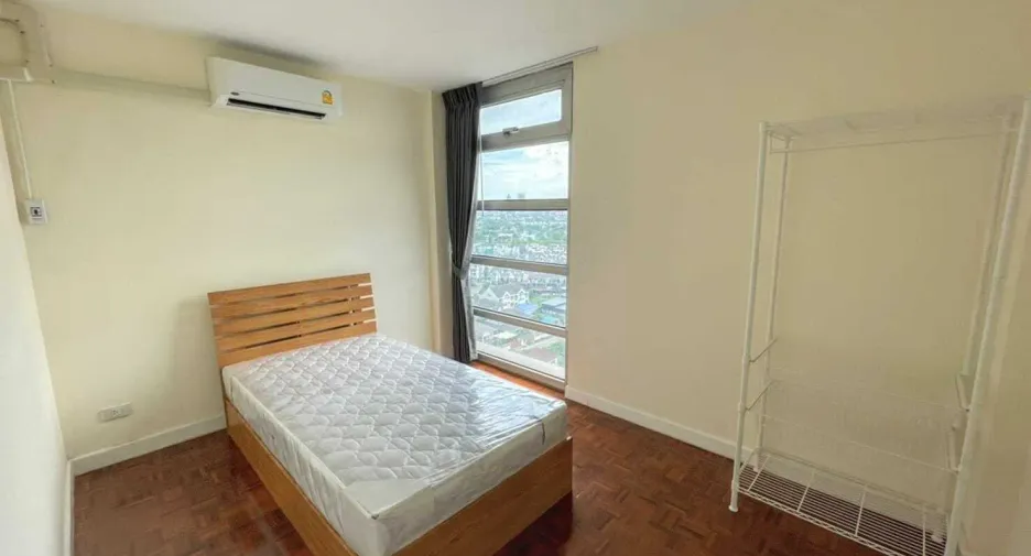 For sale and for rent 2 bedrooms condo in Pak Kret, Nonthaburi