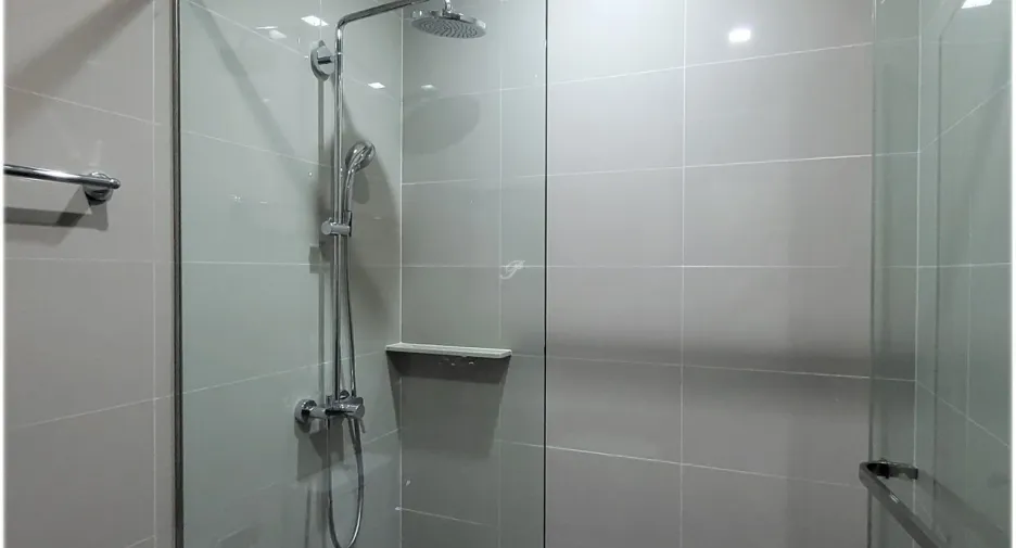For sale 2 ベッドルーム condo in Khlong Toei, Bangkok