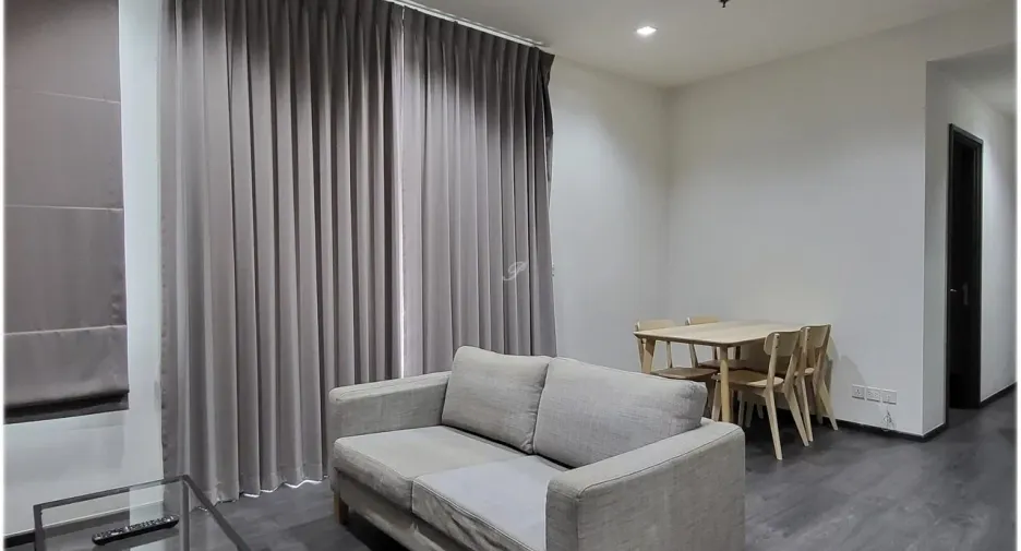 For sale 2 ベッドルーム condo in Khlong Toei, Bangkok