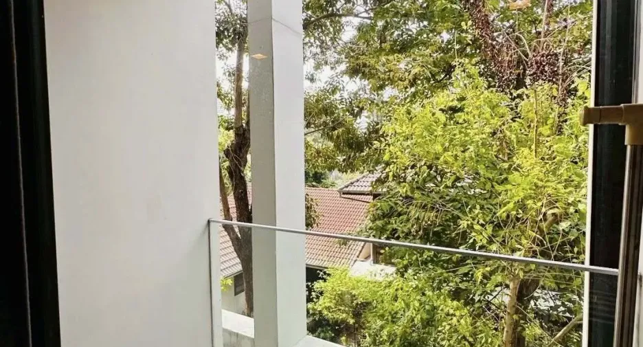 For sale 1 bed condo in Khlong Toei, Bangkok