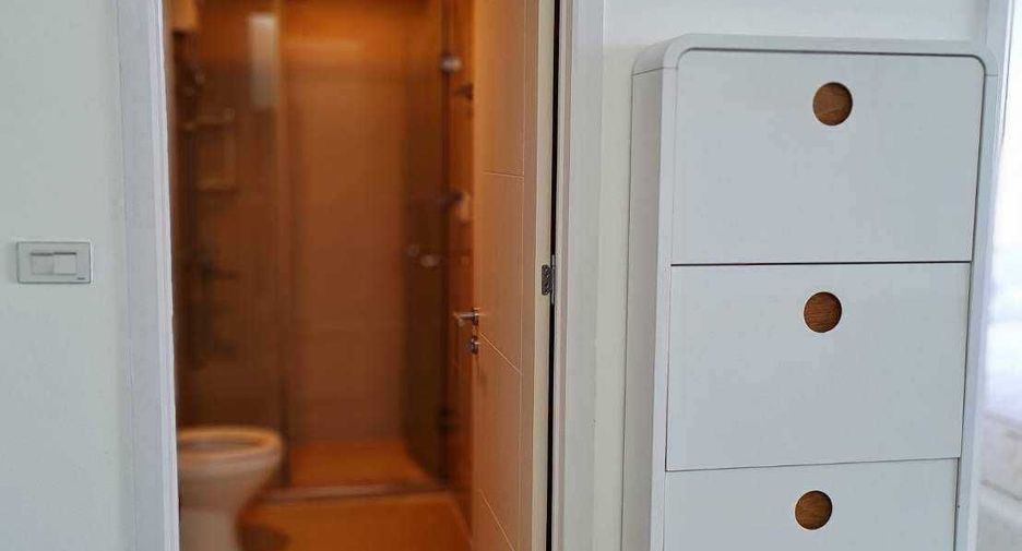 For sale 1 Beds condo in Huai Khwang, Bangkok