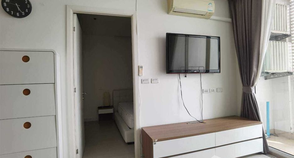 For sale 1 Beds condo in Huai Khwang, Bangkok