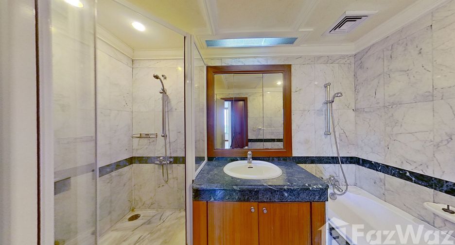 For sale 2 bedrooms condo in Pathum Wan, Bangkok