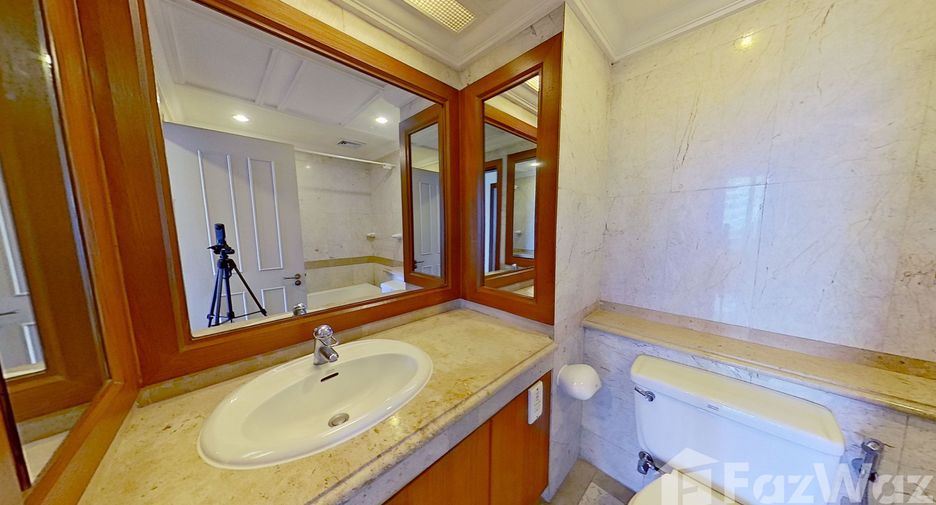 For sale 2 bedrooms condo in Pathum Wan, Bangkok