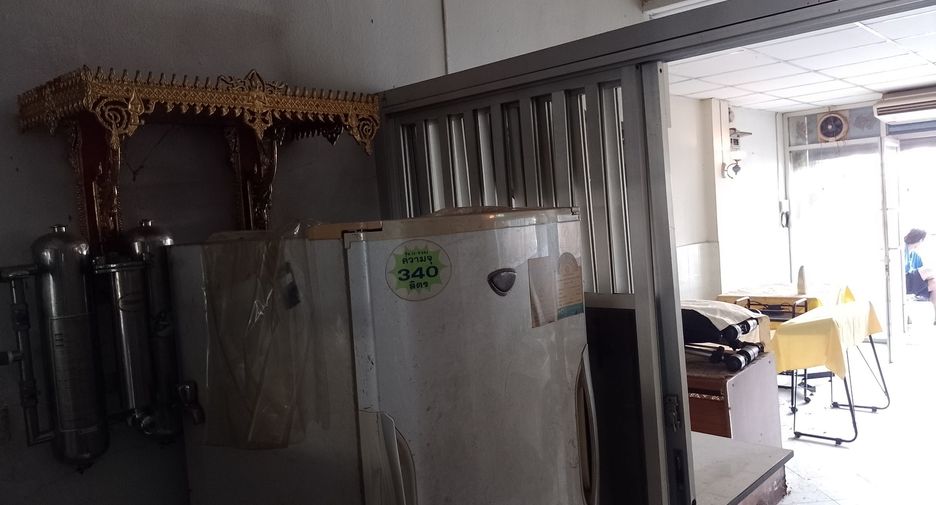 Casa adosada en venta de 1 habitaciones en Bang Kruai, Nonthaburi