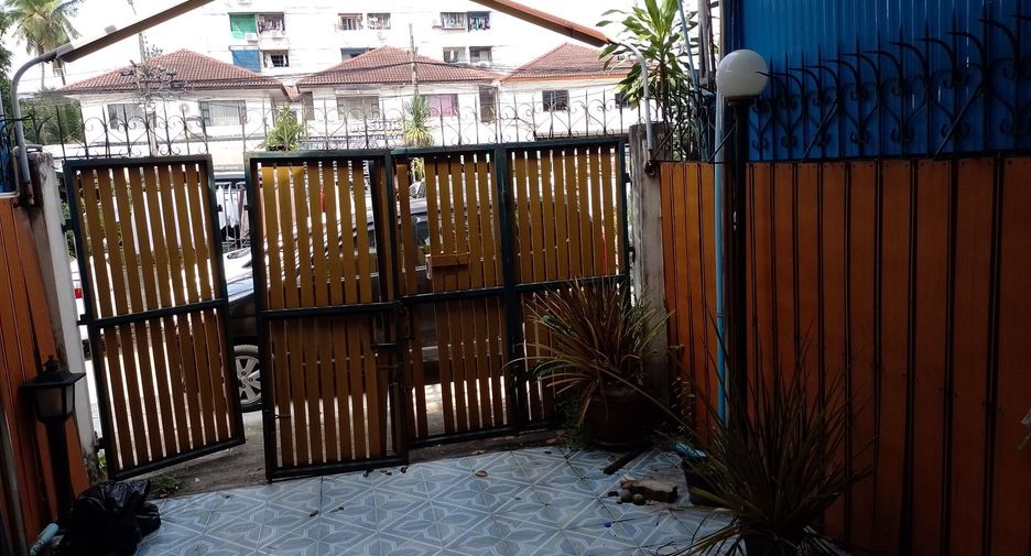 Casa adosada en venta de 1 habitaciones en Bang Kruai, Nonthaburi