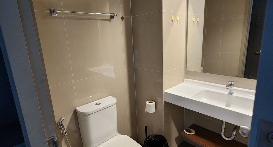 Wohnung zum Kauf und zur Miete mit 1 Zimmer in Phra Khanong, Bangkok