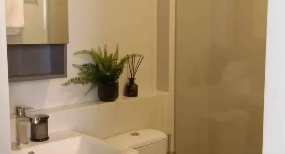 For sale 1 bed condo in Phra Khanong, Bangkok