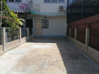 For sale and for rent 2 bedrooms townhouse in Bang Bua Thong, Nonthaburi