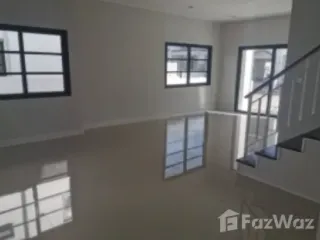 À vendre 3 chambres maison à Pluak Daeng, Rayong
