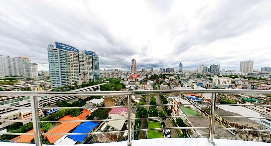 Wohnung zum Kauf mit 1 Zimmer in Khlong San, Bangkok