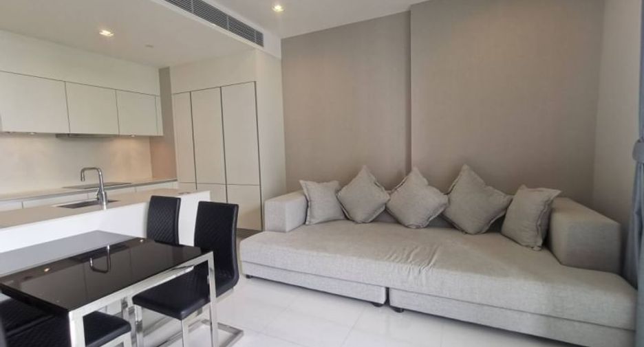 For sale 2 bedrooms condo in Khlong Toei, Bangkok