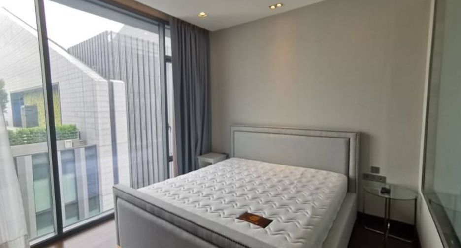 For sale 2 bedrooms condo in Khlong Toei, Bangkok