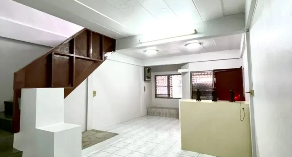À vendre et à louer 2 chambres maison de ville à Bang Bua Thong, Nonthaburi