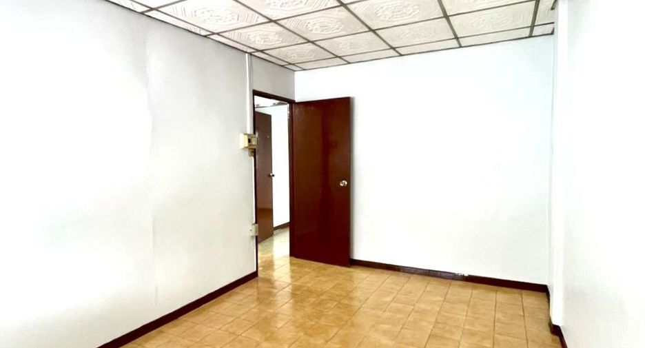 For sale and for rent 2 bedrooms townhouse in Bang Bua Thong, Nonthaburi