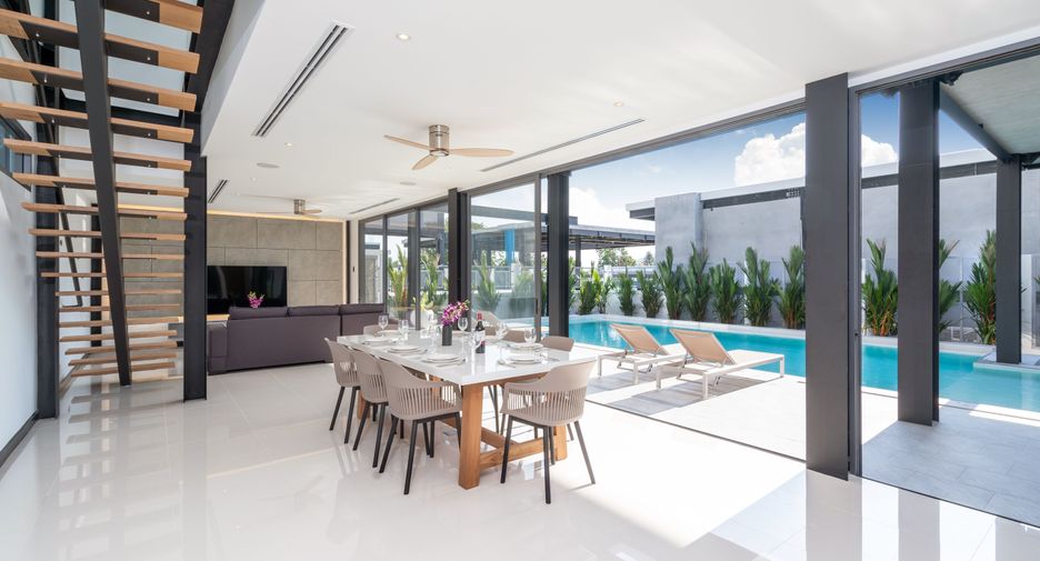 For sale 4 bedrooms villa in Mueang Phuket, Phuket