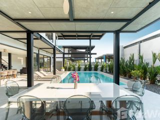 Villa zum Kauf mit 4 Zimmer in Mueang Phuket, Phuket