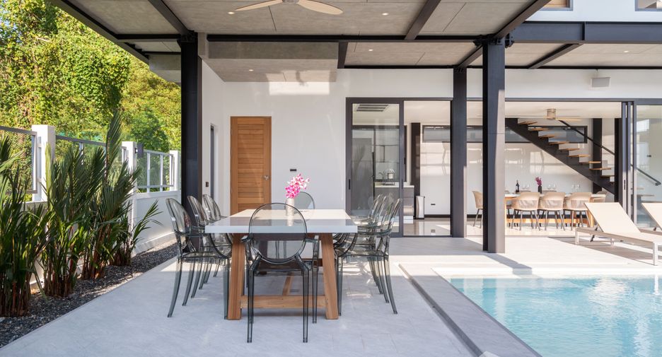 For sale 4 bedrooms villa in Mueang Phuket, Phuket