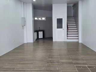 For sale 3 ベッドルーム townhouse in Thalang, Phuket