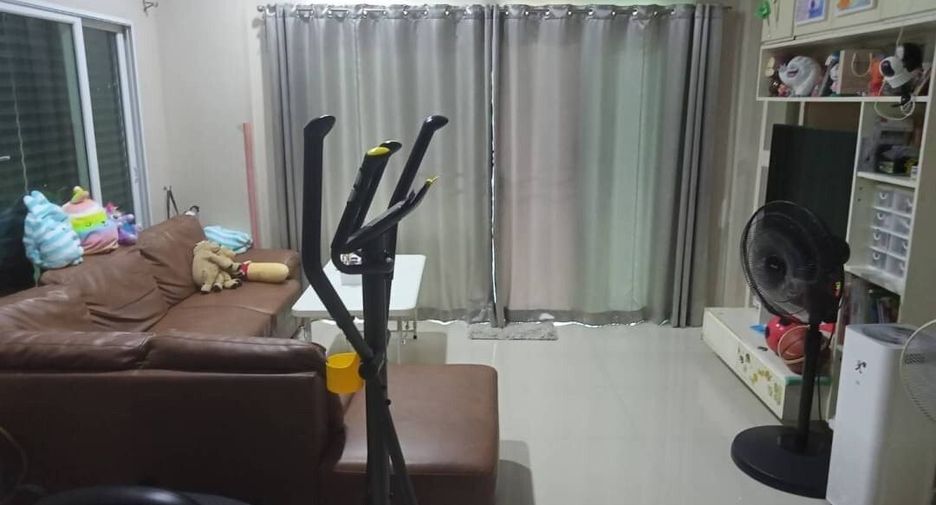 For sale 3 bedrooms house in Lat Krabang, Bangkok