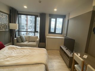 À vendre 1 chambre condo à Huai Khwang, Bangkok