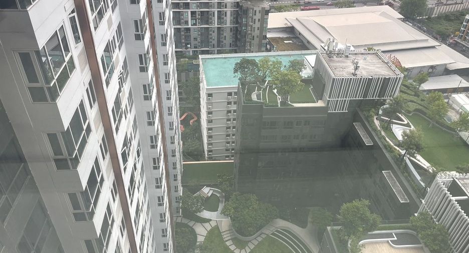 For sale 1 Beds condo in Huai Khwang, Bangkok