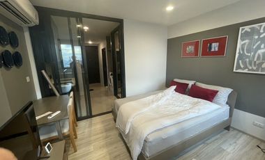 Продажа 1 кровать кондо в Хуаи Кхщанг, Бангкок