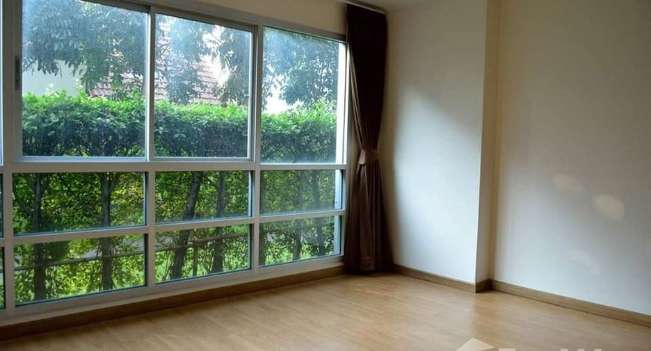 For sale 1 bed condo in Huai Khwang, Bangkok