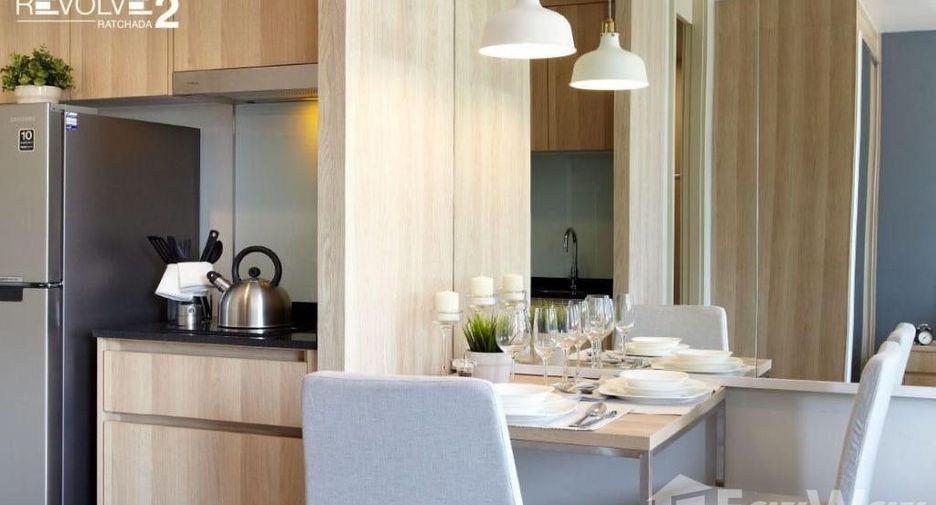 For sale 1 bed condo in Huai Khwang, Bangkok