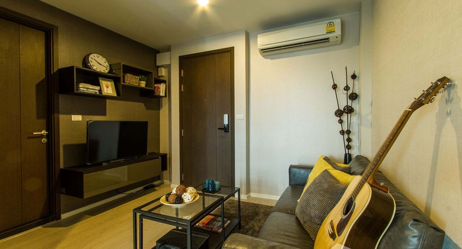 For sale 1 bed condo in Sathon, Bangkok