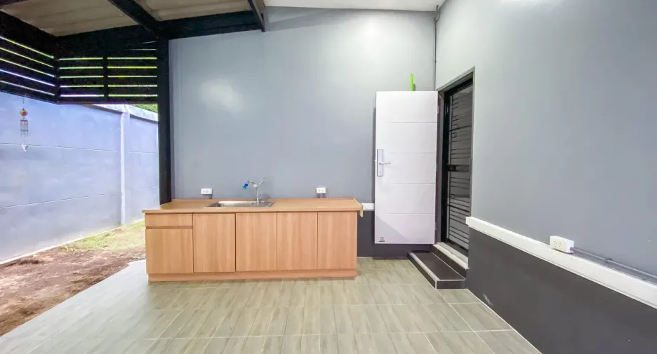 For sale 3 bedrooms house in Phatthana Nikhom, Lopburi