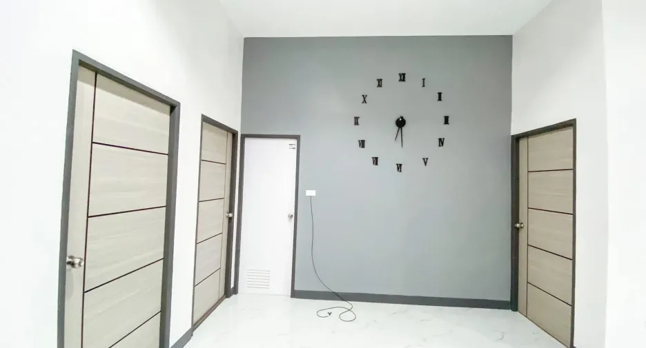 For sale 3 bedrooms house in Phatthana Nikhom, Lopburi