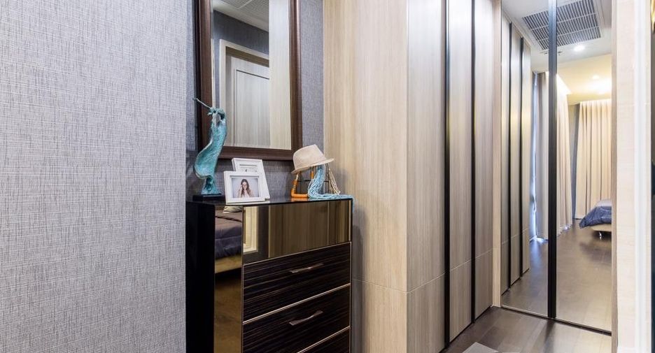 For sale 1 bed condo in Khlong Toei, Bangkok