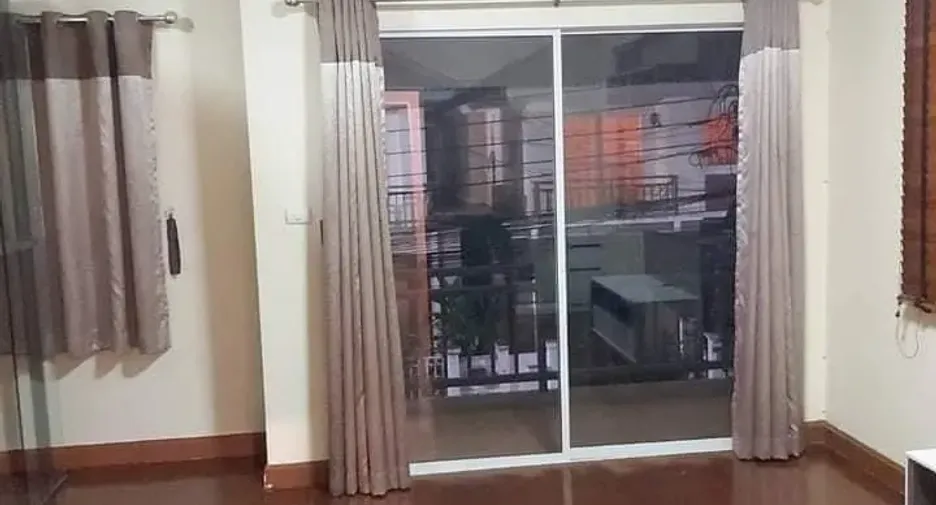 Haus zum Kauf mit 3 Zimmer in Bang Khen, Bangkok